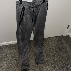 Men’s gray joggers